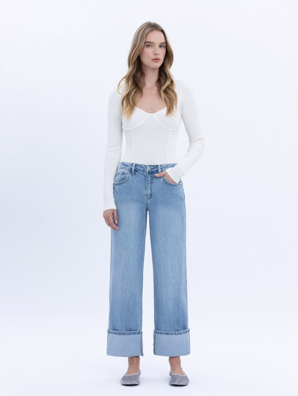 VERVET Gabby Super High-Rise Baggy Straight Cuffed Out Jeans Cropped Size 30 - Picture 2 of 7